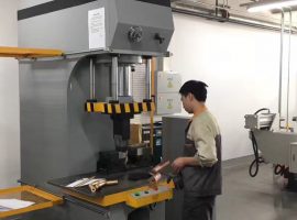 Japan-Client-Testing-Hydraulic-Press-Machine-in-Our-Factory